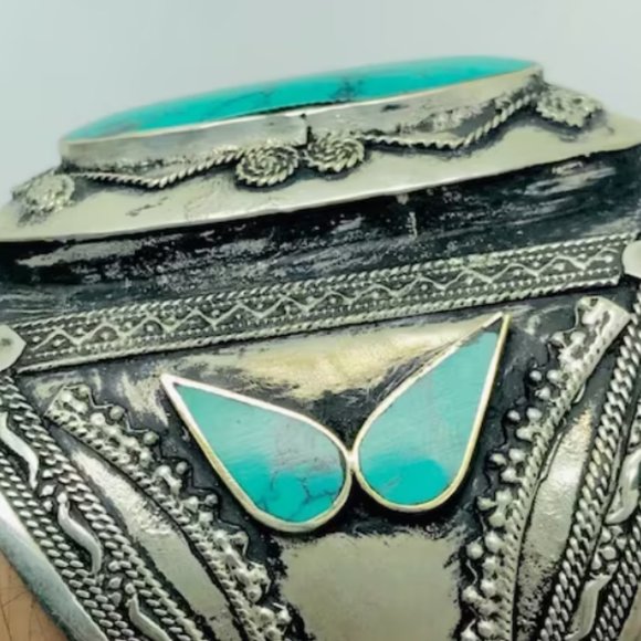 Single Turquoise Cuff Bracelet, Vintage Cuff Bracelet, Boho Cuff, - Picture 10 of 12